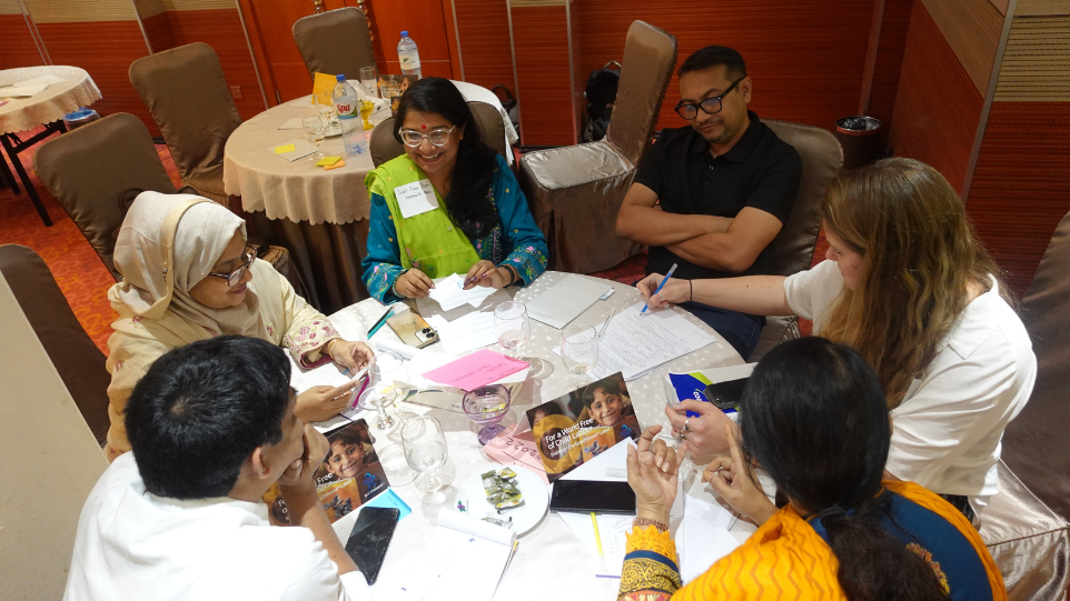 Attendees participate in group discussions at the workshop organized by GoodWeave. Photo credit: GoodWeave International